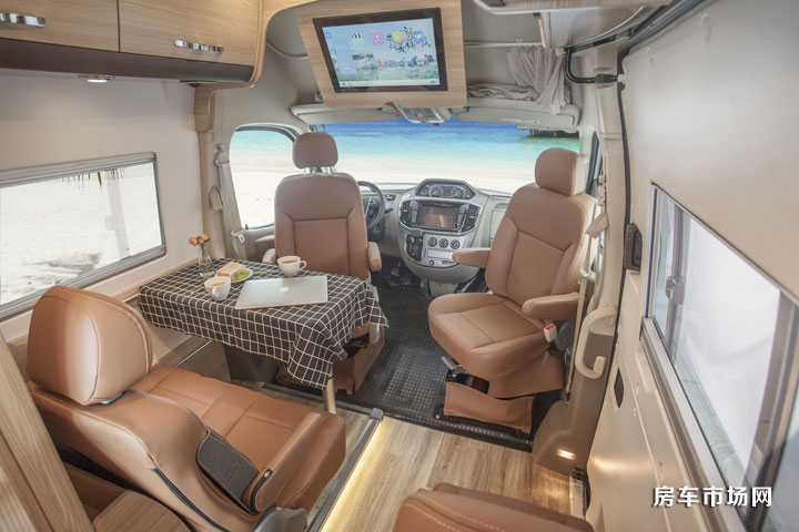 上汽大通2018款全新B型房車(chē)