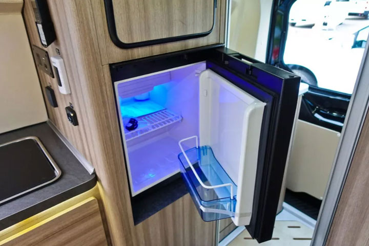 景宴睿535福特新全順自行式B型房車