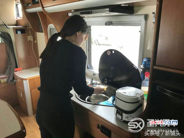 90后都開始房車自駕了