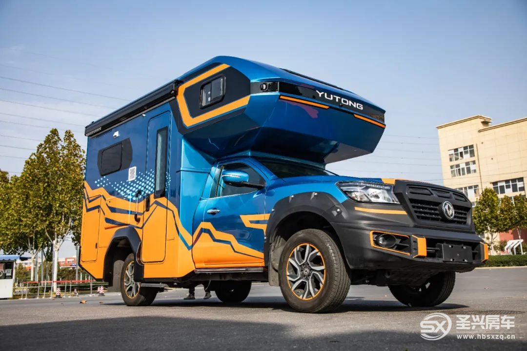 野性十足，四驅還帶差速鎖，宇通全新皮卡房車來襲，開啟你的探險之旅-2.jpg