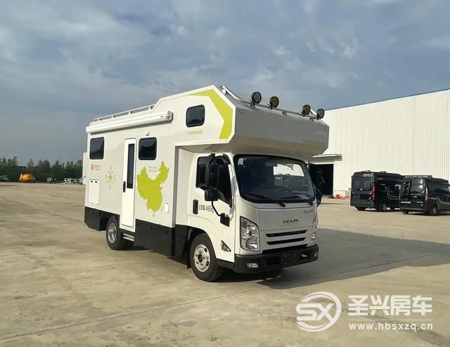 新款江鈴JMC輕卡房車，中式設(shè)計(jì)老車友最愛，30萬出頭拎包就能住-1.jpg