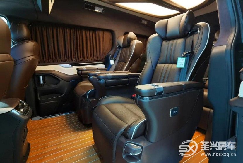 上汽大通MAXUSG20金騎士高頂商務車新勢力，騎士出征，金路恒通！784e8065a39099139f251026ad9996a7