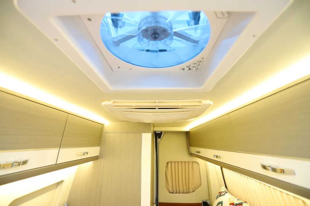 用福特T6底盤打造的小房車長什么樣？動力強、配置高，主打一個性價比-15.jpg