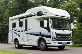 躍進(jìn)H500質(zhì)慧版C型房車