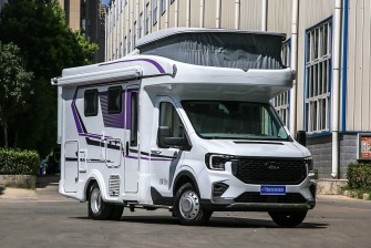 福特T8拓展升頂C型房車